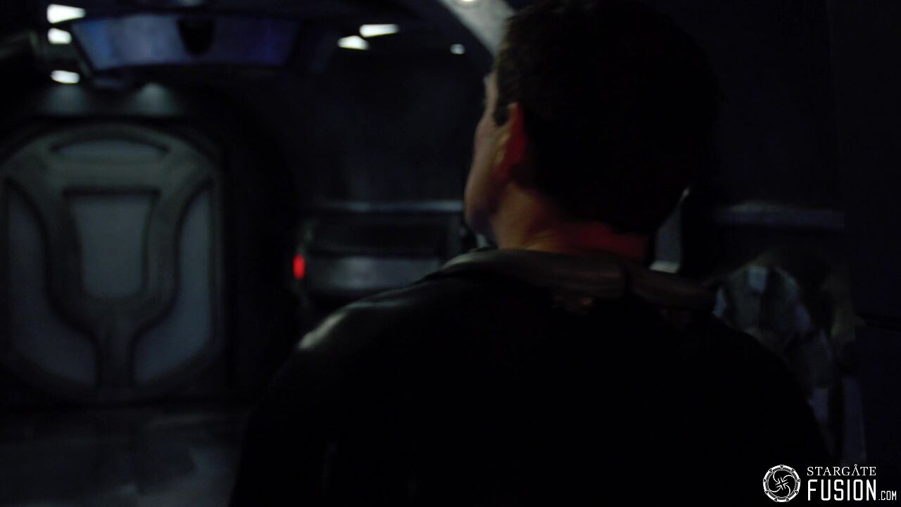 Premier contact