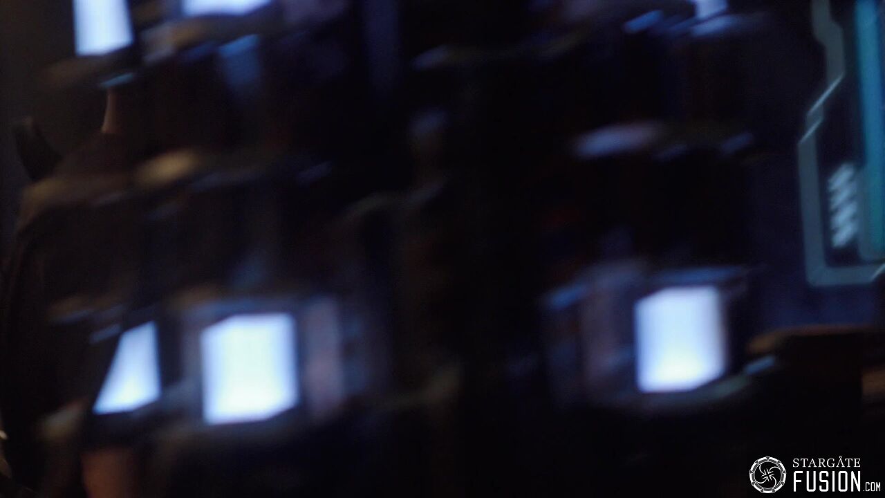 Premier contact
