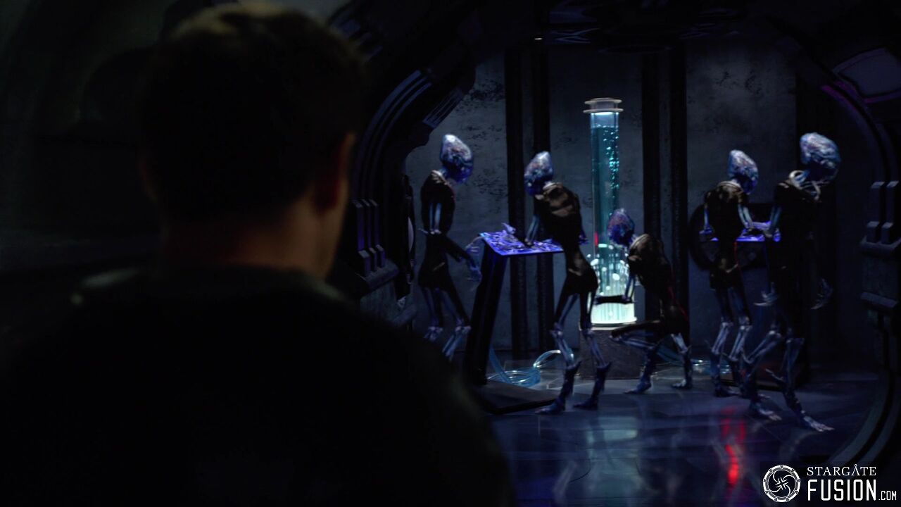 Premier contact