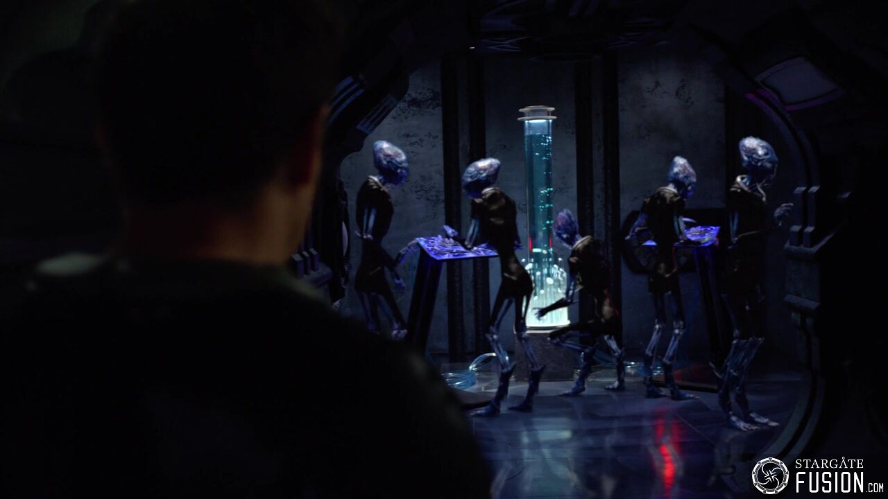 Premier contact