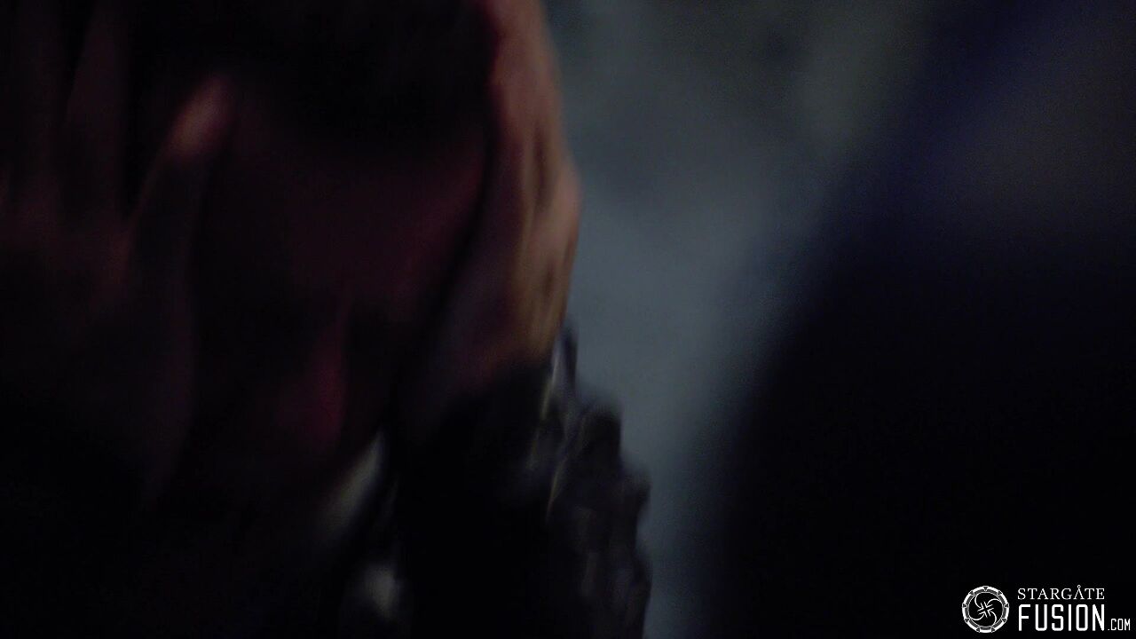 Premier contact