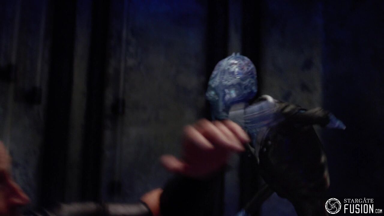 Premier contact