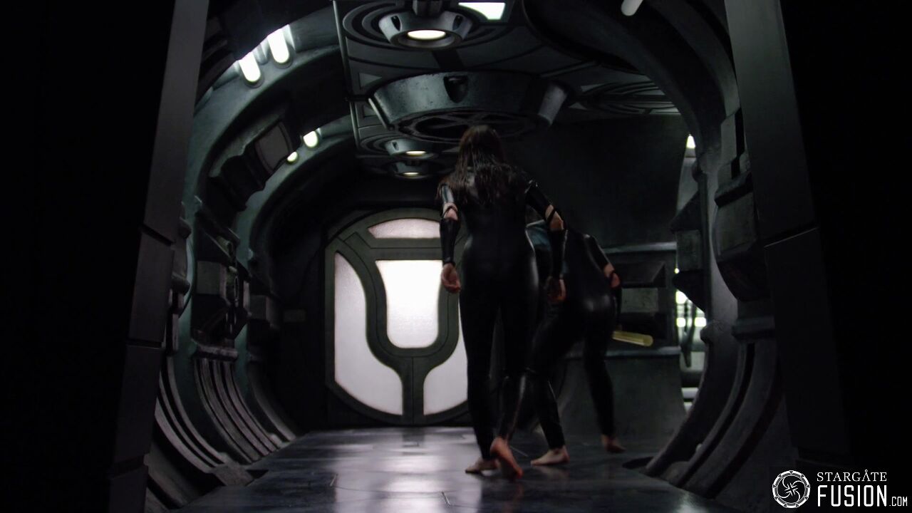 Premier contact
