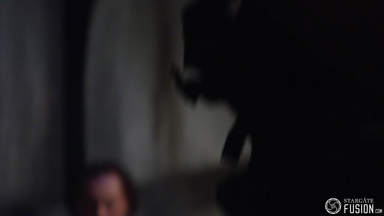 Premier contact