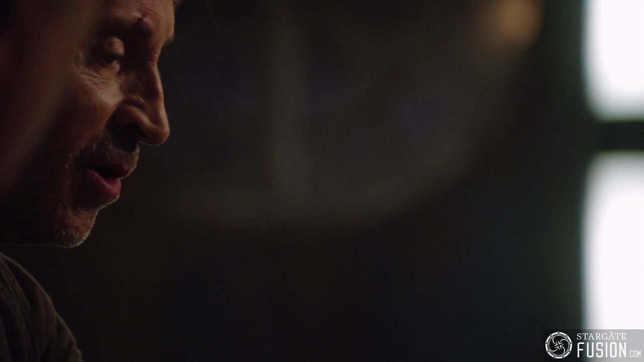 Premier contact