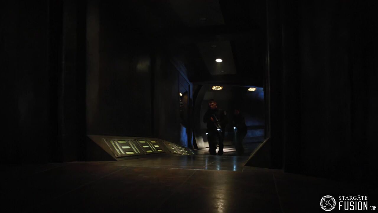 Confrontation 1/2