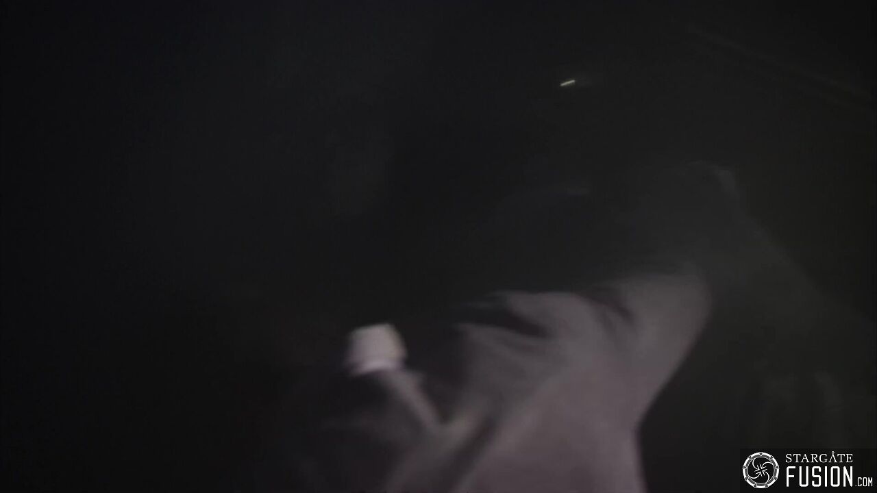 De part et d'autre