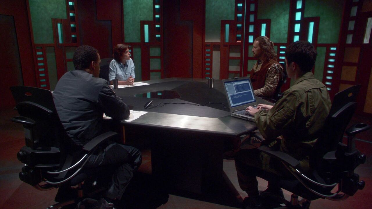 Soupçons (Saison 1 de Stargate Atlantis)
