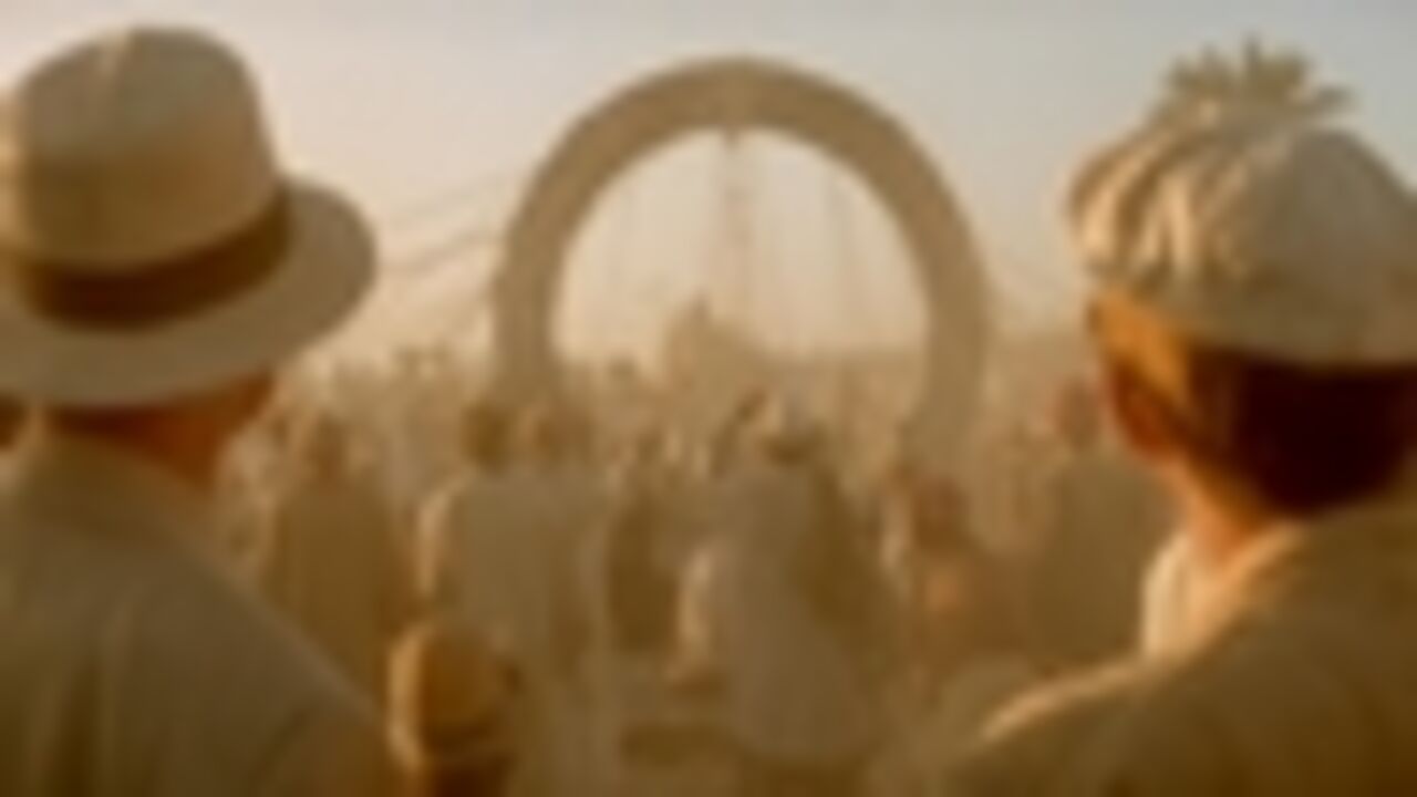 Dean Devlin revient sur le retour de Stargate
