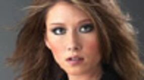 Jewel Staite dans The Tribe