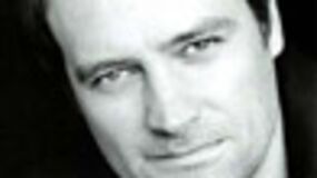 David Hewlett se marie!