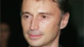 Robert Carlyle : « SGU sera sombre »