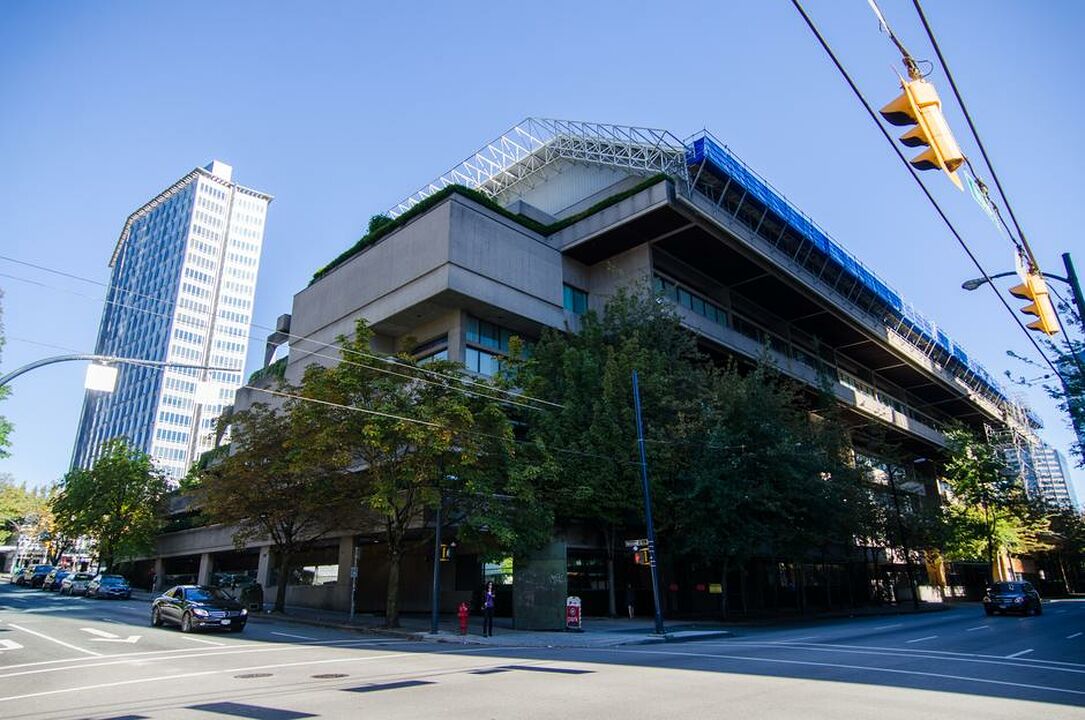 Law Courts Building