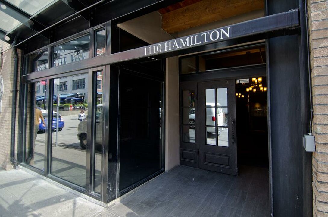 Hamilton Street Apartment Building