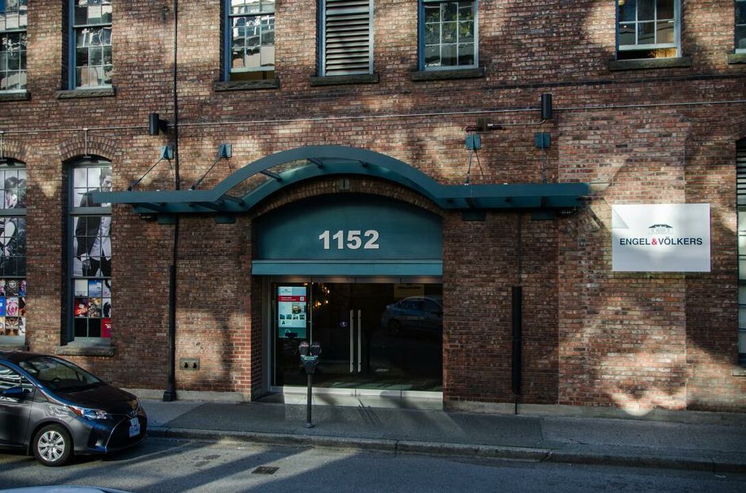 Yaletown Building