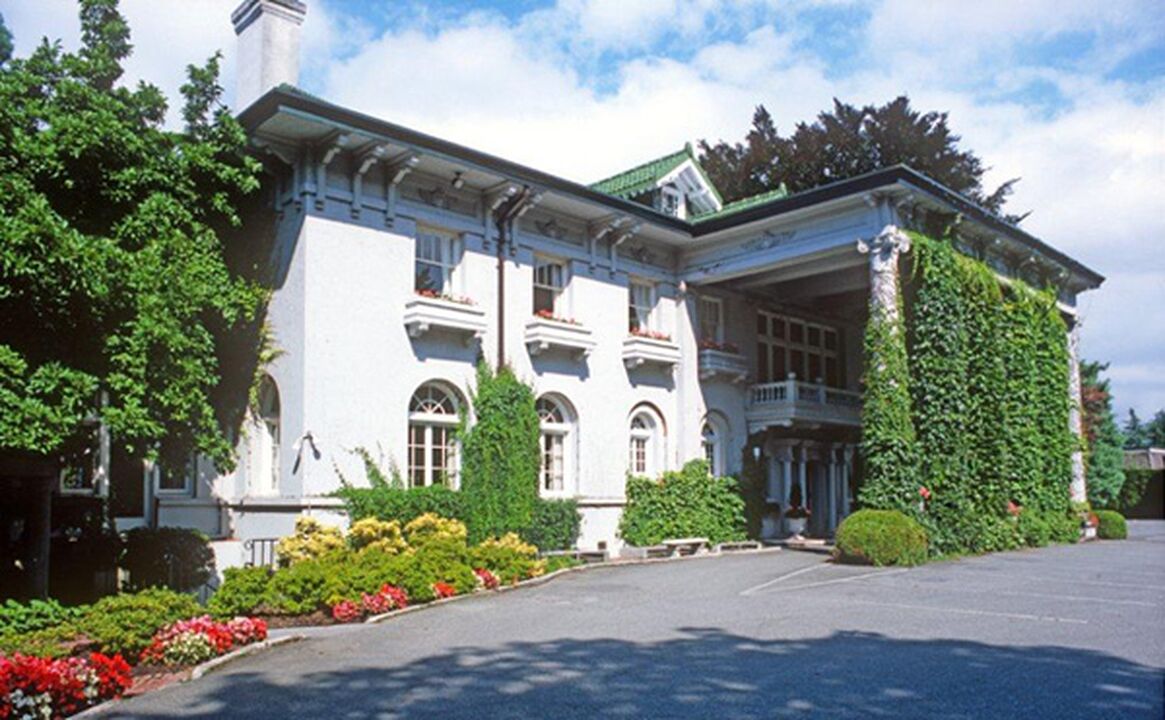 Hycroft Mansion