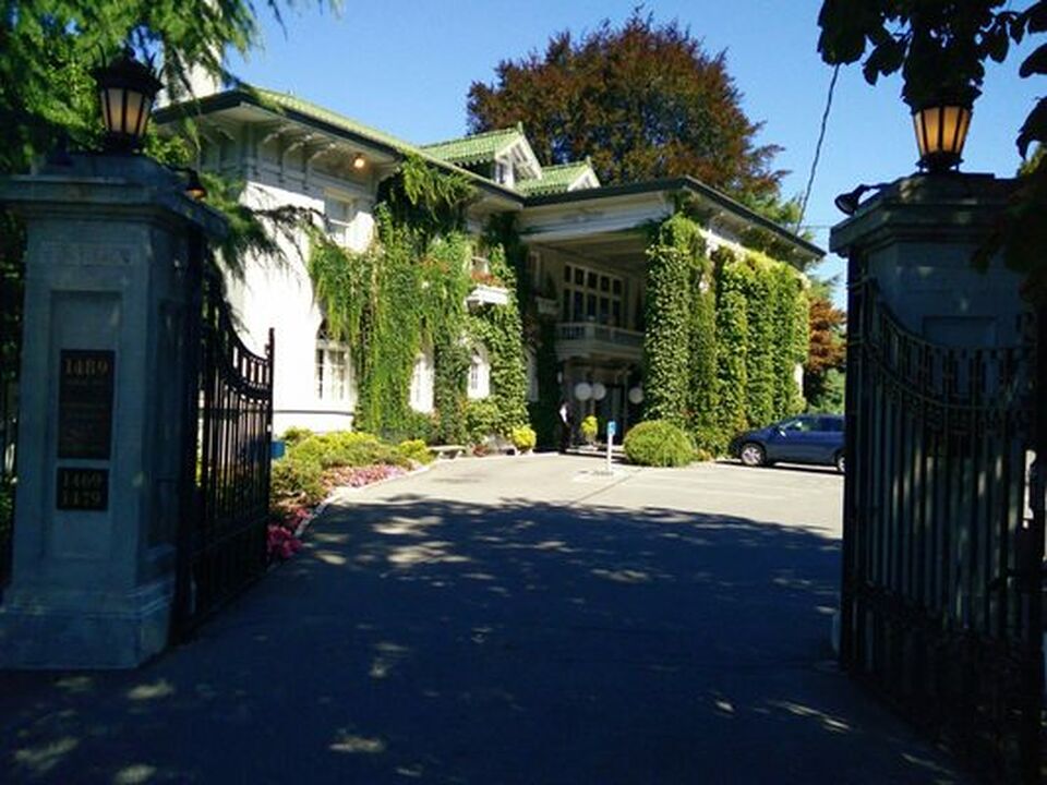 Hycroft Mansion
