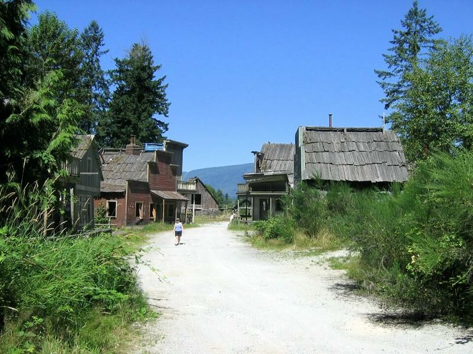 Bordertown