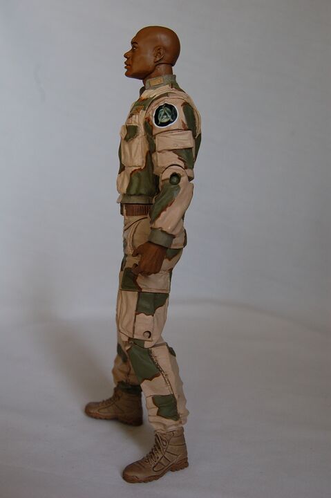 Diamond Select Toys - Teal'c « tenue désert » - Série 4