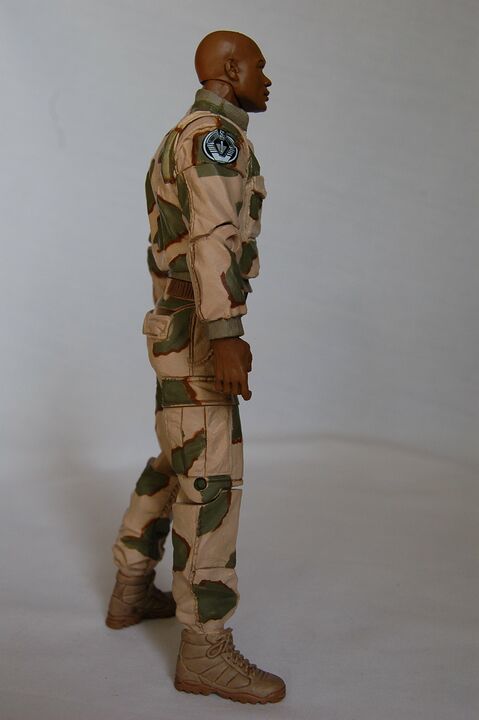 Diamond Select Toys - Teal'c « tenue désert » - Série 4
