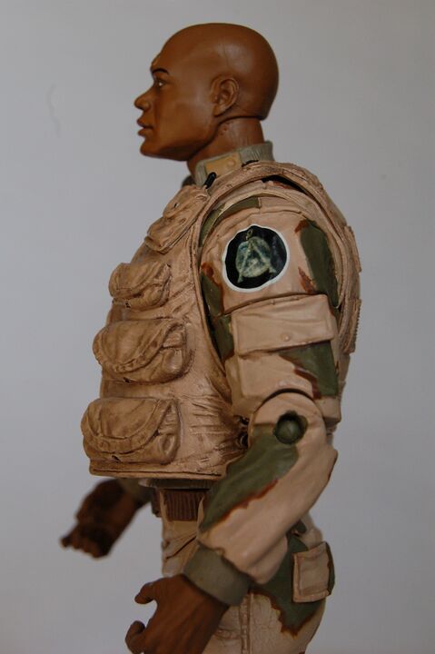 Diamond Select Toys - Teal'c « tenue désert » - Série 4