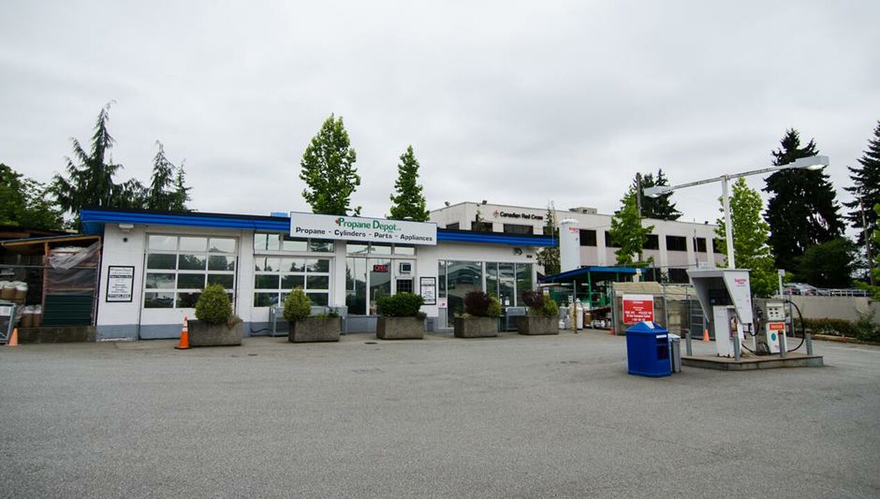 Husky Gas Station