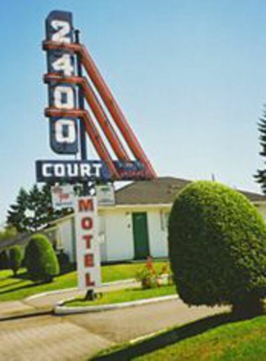 2400 Court Motel