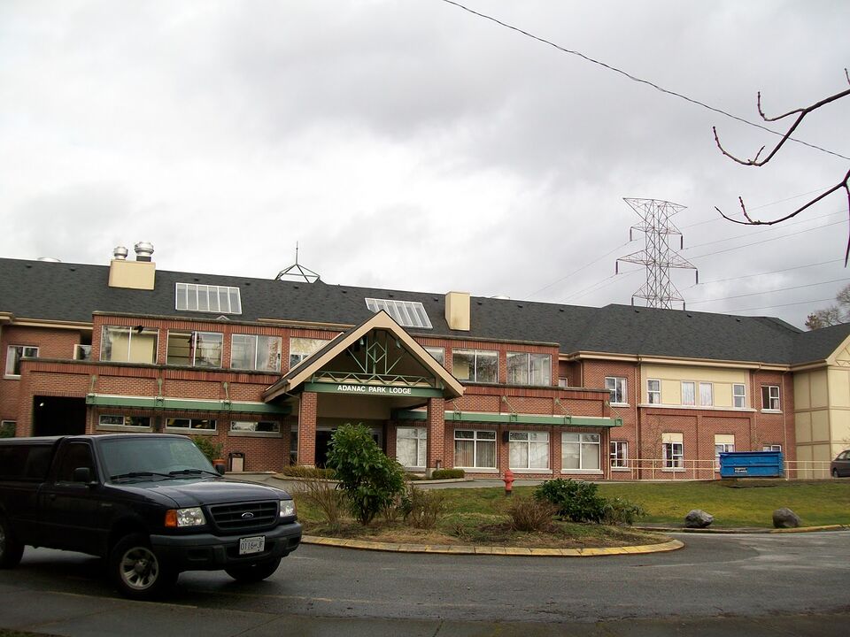 Adanac Park Lodge