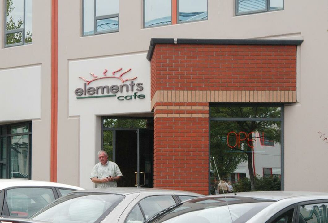 Elements Café