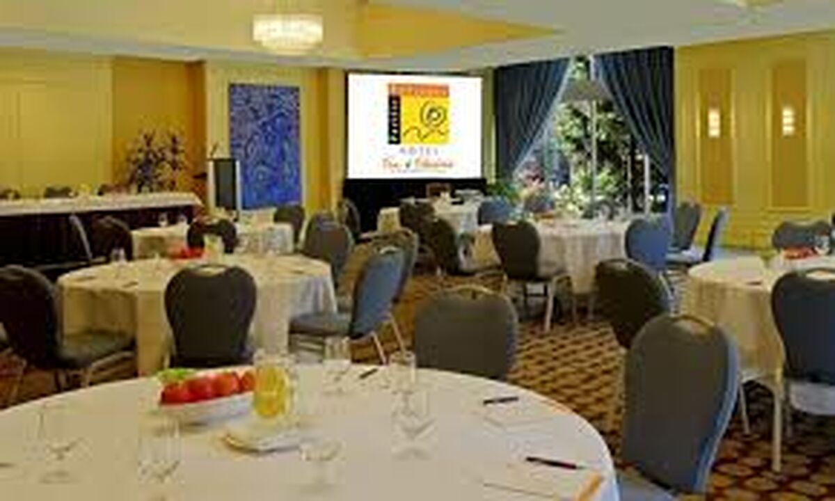 Pacific Palisades Hotel