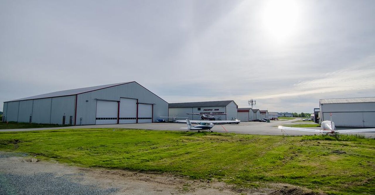Pitt Meadows Regional Airport