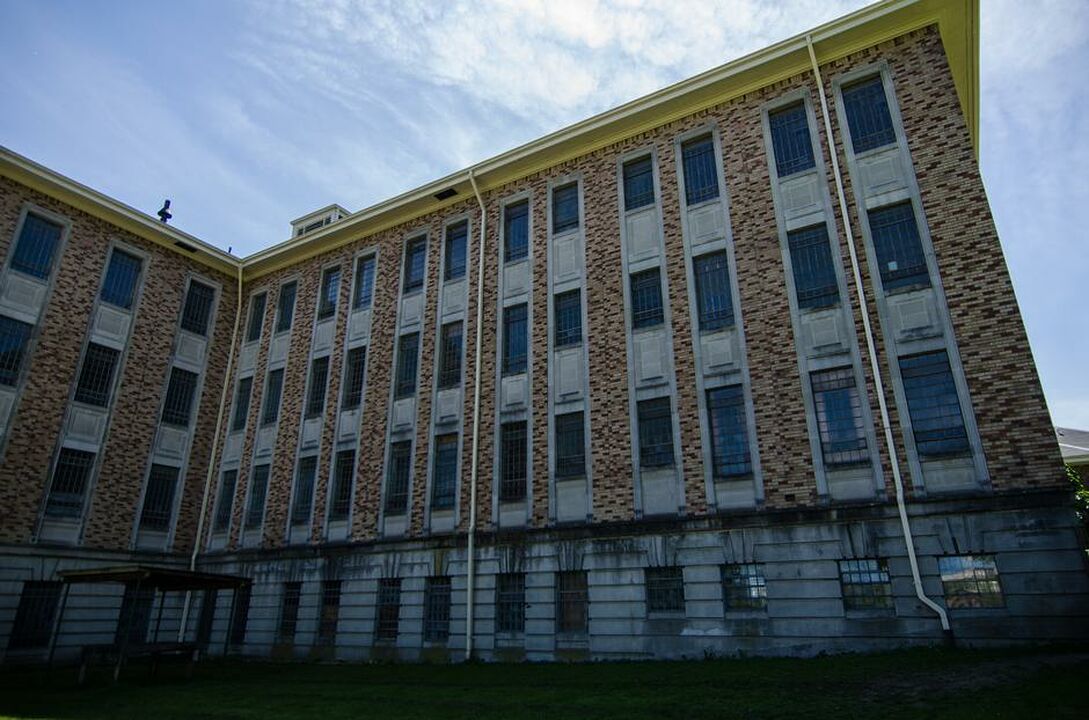Crease Clinic (Riverview Hospital)