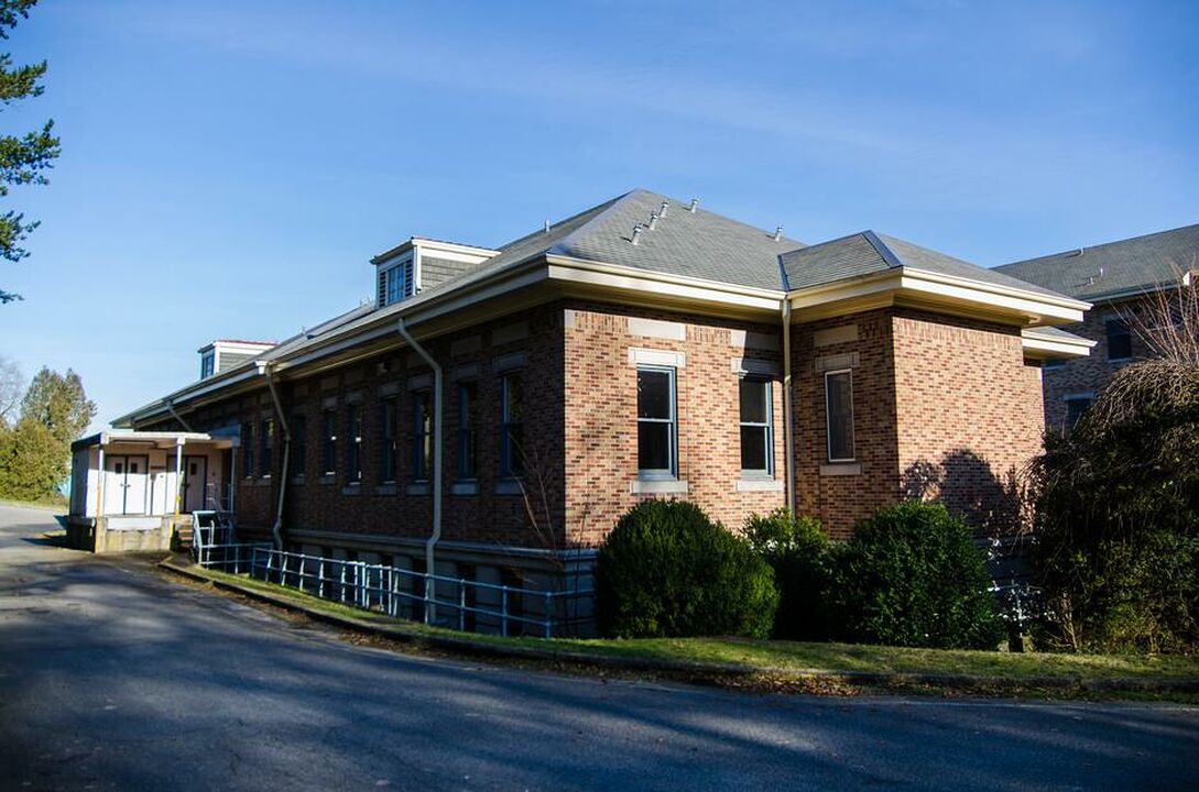 Crease Clinic (Riverview Hospital)