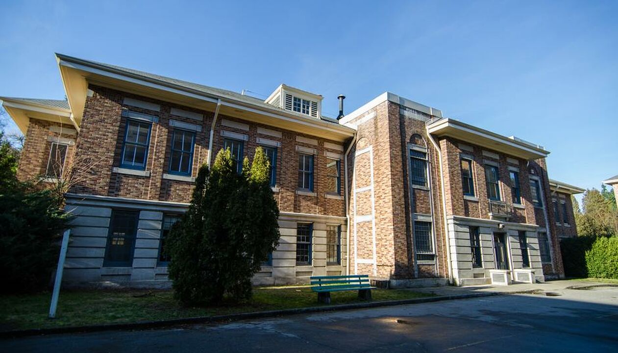 Crease Clinic (Riverview Hospital)