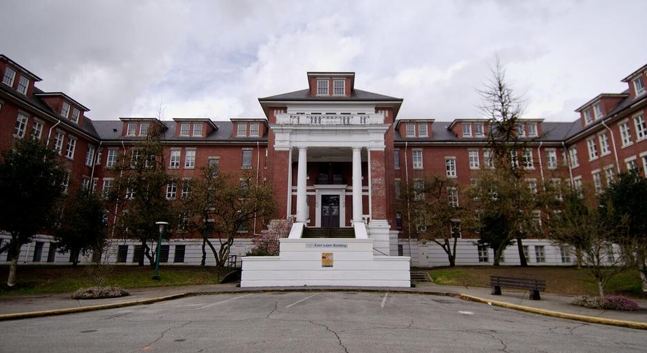 Riverview Hospital