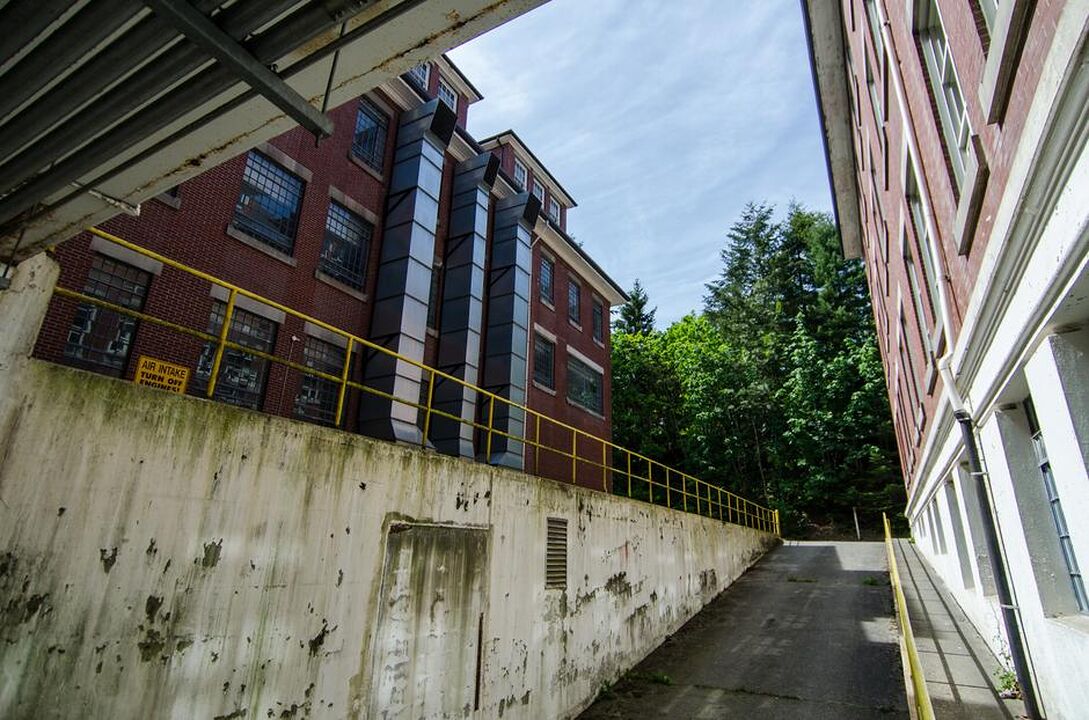 Riverview Hospital