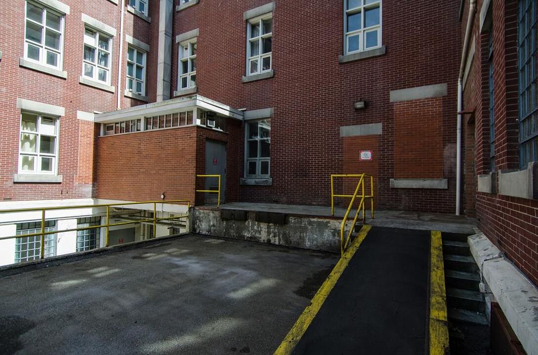 Riverview Hospital