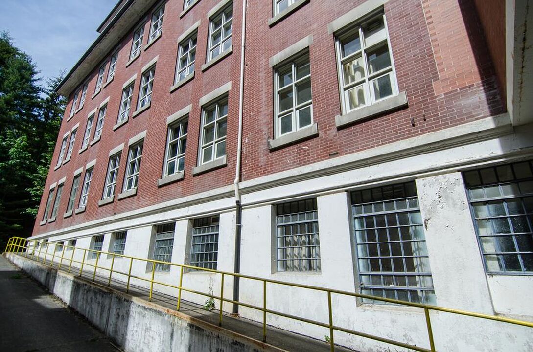 Riverview Hospital