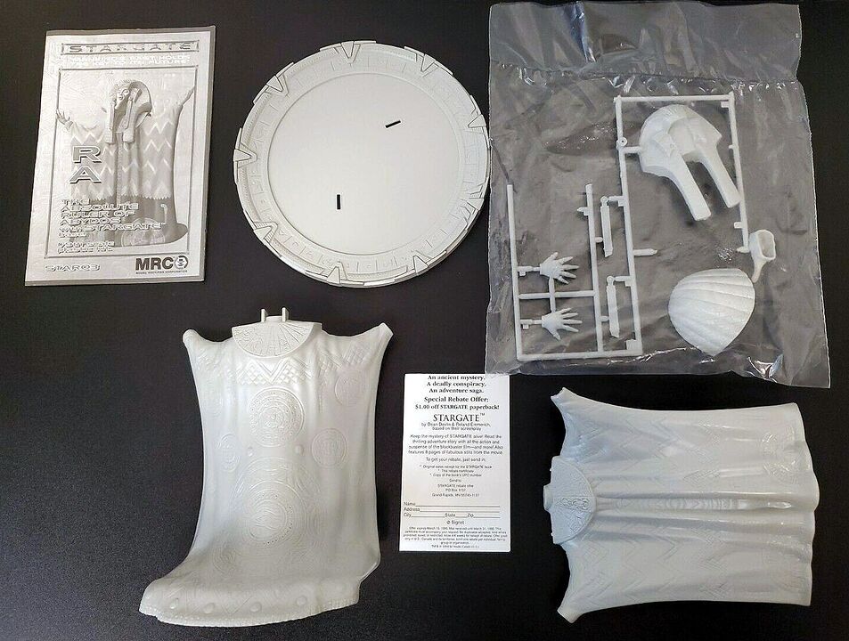 Movie Model Kits (Horizon) - Ra