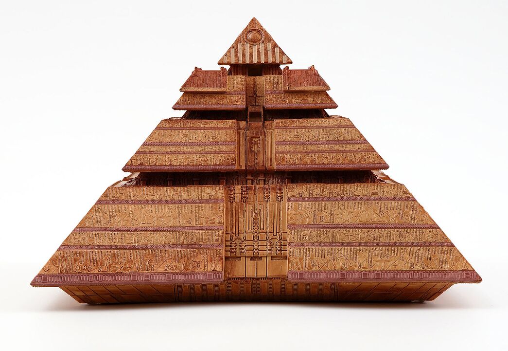 Master Replicas - Pyramide de Ra