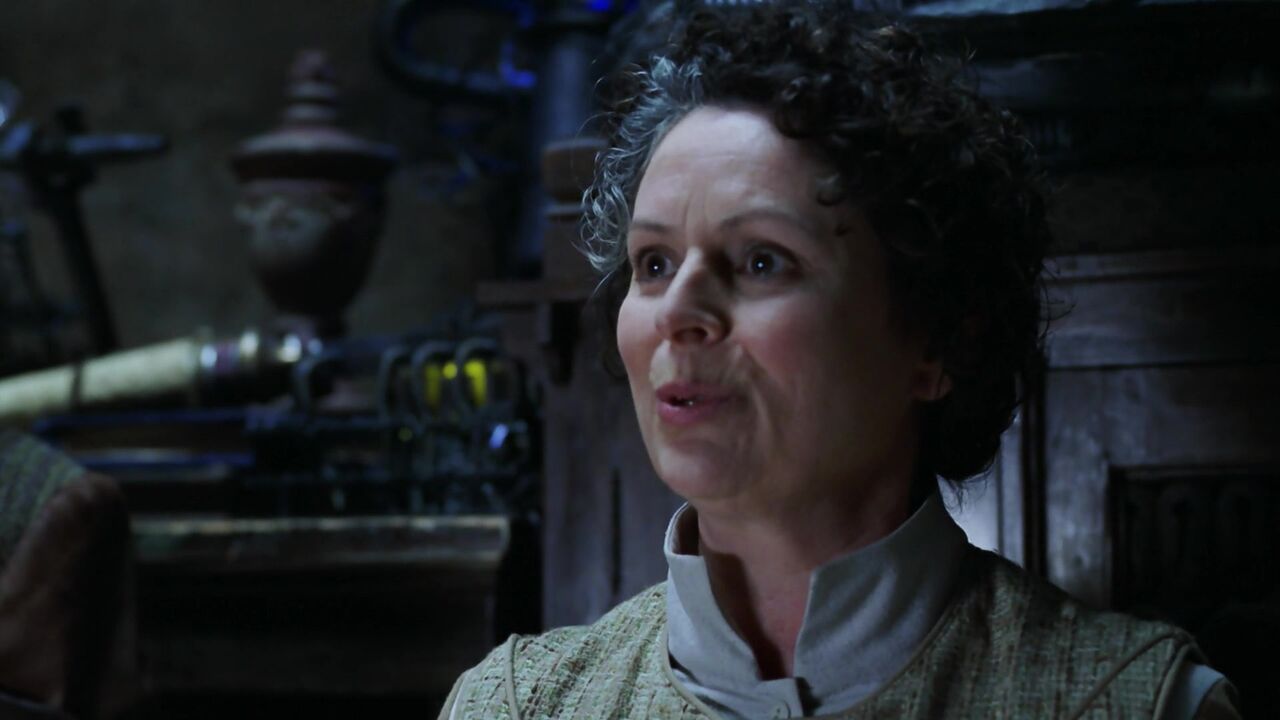 Femme alteran âgée