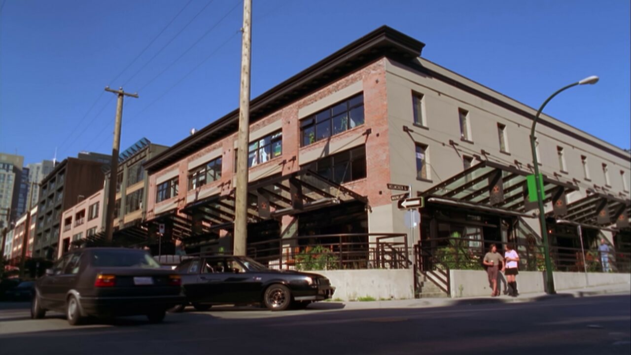 Hamilton Street Apartment Building