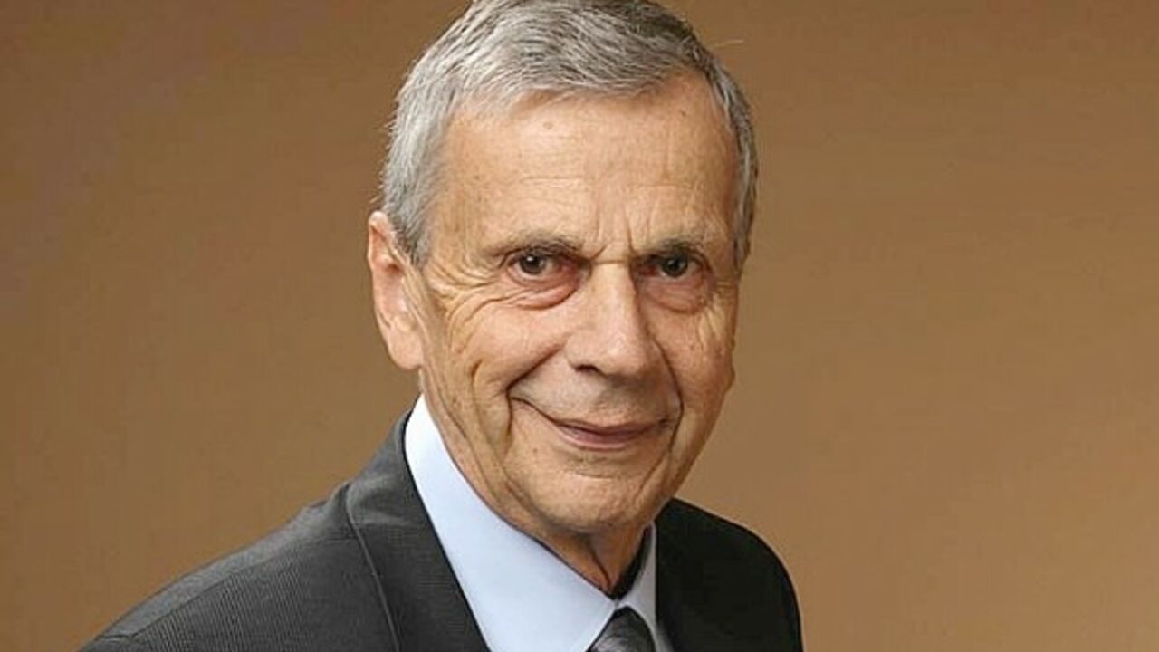William B. Davis