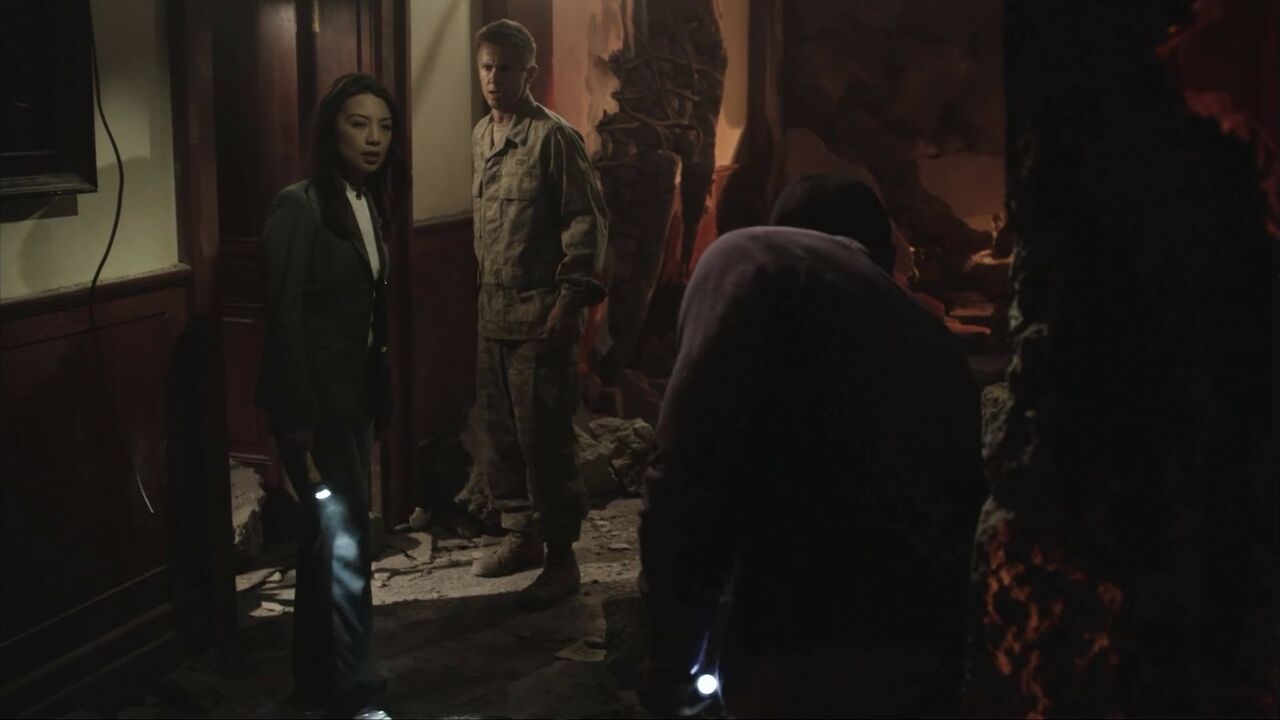 Attentat de l'Alliance lucienne sur Terre